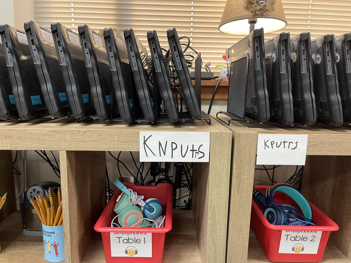 HubbertKelli's tweet photo. Kindergarten using what we’ve learned as we stretch and record words to label our classroom. Mabel even has her own book box!
LC Phonics UOS #mosslearns #ccisdlearns https://t.co/hZrtKkwerG