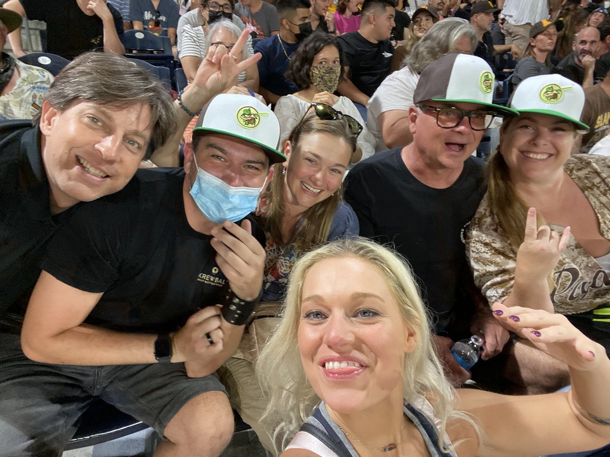 djmancat tweet media