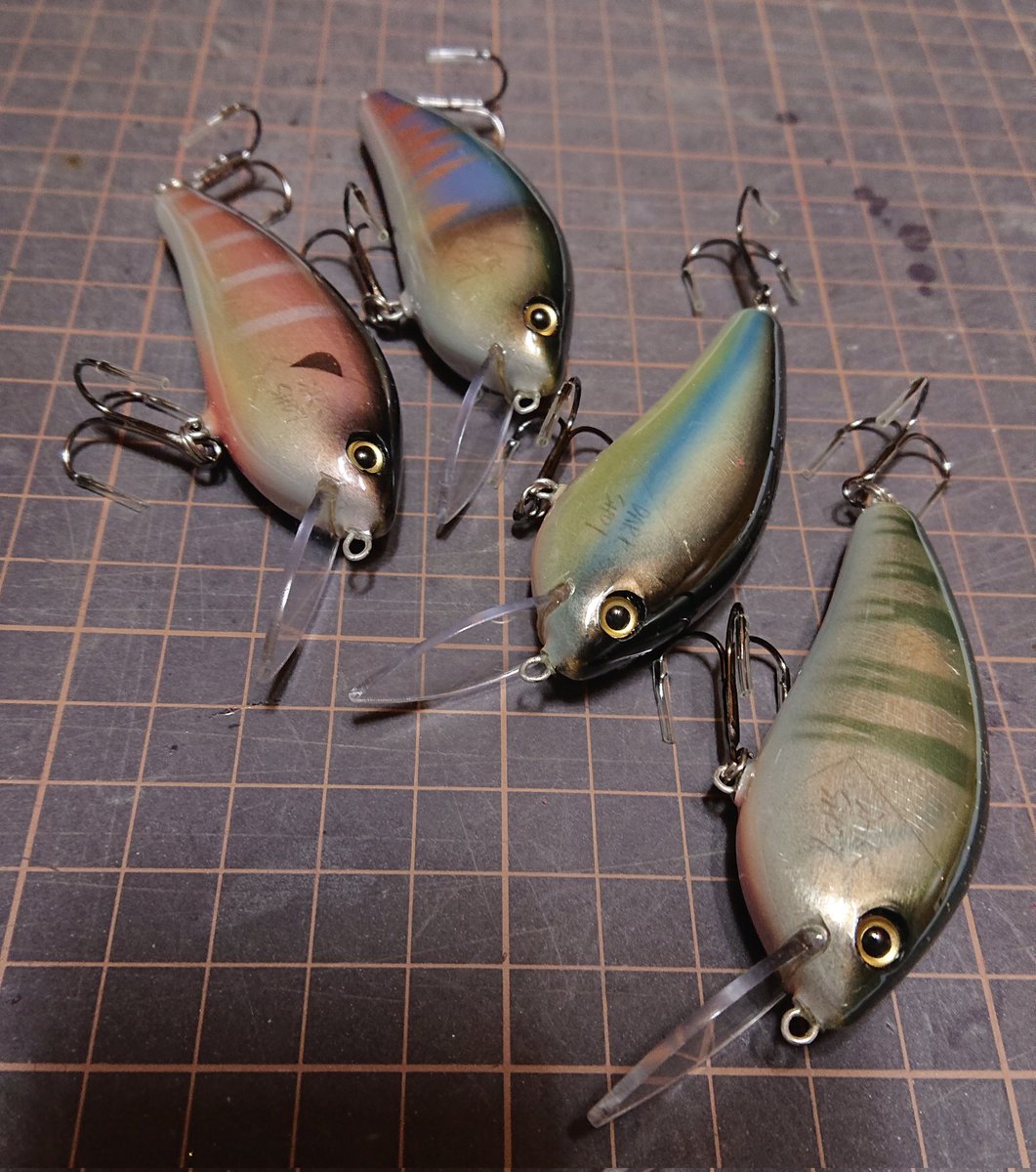 so_gear's tweet photo. 〝DARK SHOT〟
length 70mm
weight 3/8oz(本体)
独特なリップは、適切な水噛みと、ストラクチャーコンタクト時の根掛かり回避に貢献。ミノーとクランクの用途を両立した、シャッドミノー(クランク)です。
#DARKSHOT
#STARGEAR https://t.co/7dGSpK2XQH