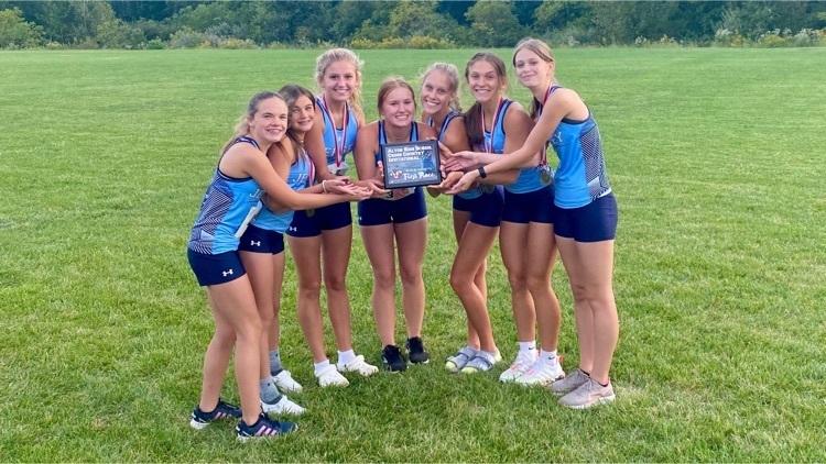 The JCHS Girls Cross Country Team won the Alton Invitational. Morgan Johnson was the team's top runner placing 3rd. Halie Carter (6th) ran a personal best. Kate Heitzig ran a personal best for the 2nd week in a row. Chloe Kallal ran a season best time.