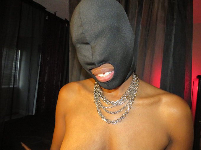 This him   Ralph   Domme Dom Findom King 👑   https://t.co/im17LMNFKp  https://t.co/hj6mU8cjaJ  https://t