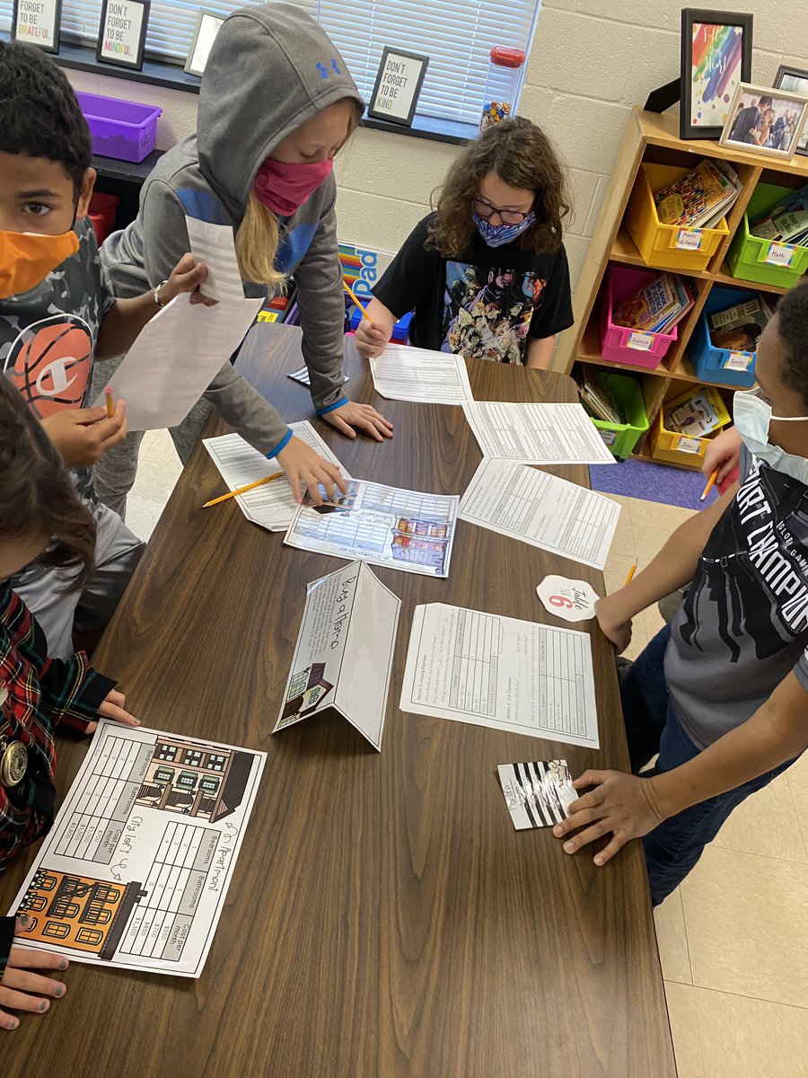 Blasting off into RES career clusters keeps me on my toes! 5th grade is working on life budgeting-4th grade is igniting the brain hemispheres to play humdinger-3rd grade is drafting an architect’s plan &amp; executing the plan! 💜🚀💜 #RockYourRole <a href="/JenniferWarden5/">Jennifer Warden</a> @RES_halexander