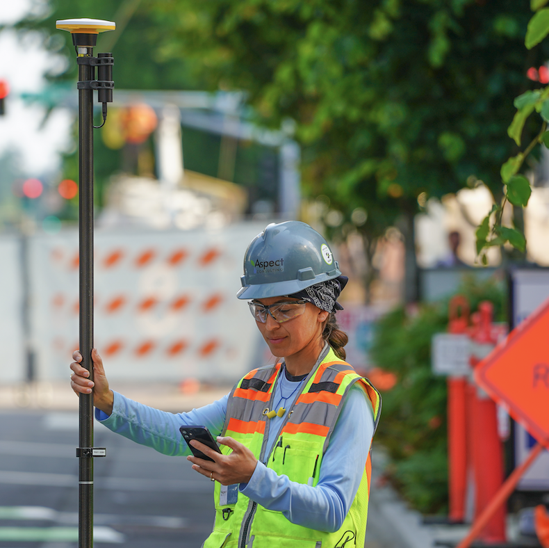 trimblegis's tweet photo. Get 1 cm H / 2 cm V precision with the new #Trimble Catalyst DA2 GNSS receiver. Powered by Trimble ProPoint technology, you can measure points even in challenging #GNSS environments. #SimplyPrecise
Learn more: https://t.co/6T2YhfMURx https://t.co/cKTxMs8Qnr