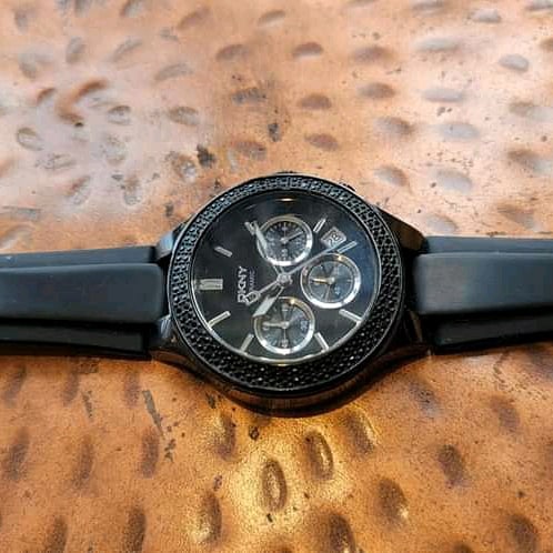 KymsKlosetSA's tweet photo. Michael Kors Watch!!⌚

DKNY Watch!!!⌚

COACH Sunglasses!!🕶

Designer Names not Designer Prices!!🤩

Thank you for the generous donations!!❤

Come see what's new!

#kymskloset 
#shoppingwithapurpose 
#notyoureverydaystore https://t.co/0pBbb993SB