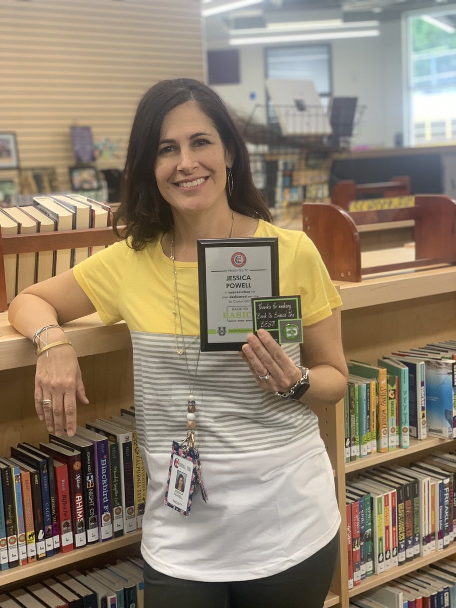 Don’t forget to celebrate! 🎉

Thankful for teachers who share their expertise! #comalu21
<a href="/Supt_comalisd/">Andrew</a> <a href="/hanna_schramm/">Hanna Schramm</a> <a href="/PieperMSLibrary/">Jess Powell</a> <a href="/IllianaGonzales/">Illiana Gonzales</a>