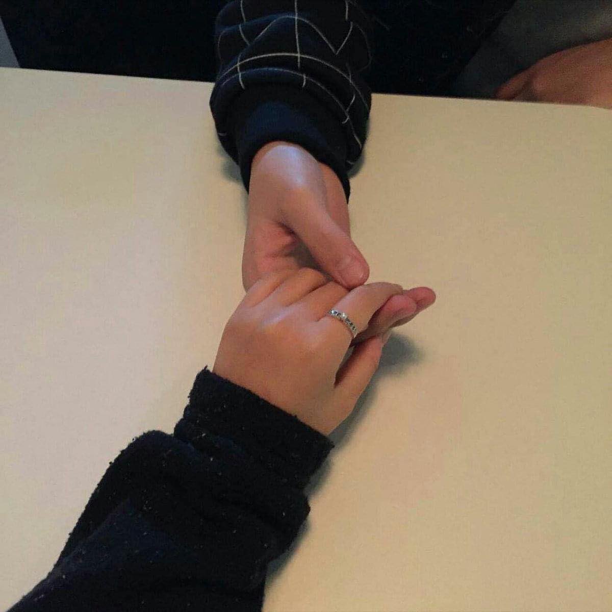 "مش بالعِشرة ، باللي يستاهِل♥️