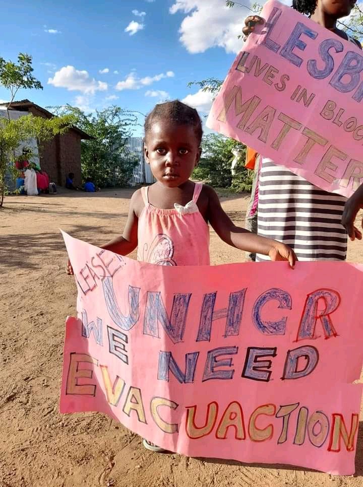 Cherub_salit20's tweet photo. @L_Toczylowski @ROARrefugees We all need a safer asylum where we don't have to under go the same persecution we fled from. Without being assaulted in the country of asylum.
#insolidaritywithblock13
#freeblock13kakuma https://t.co/FKiZ1pTW0w