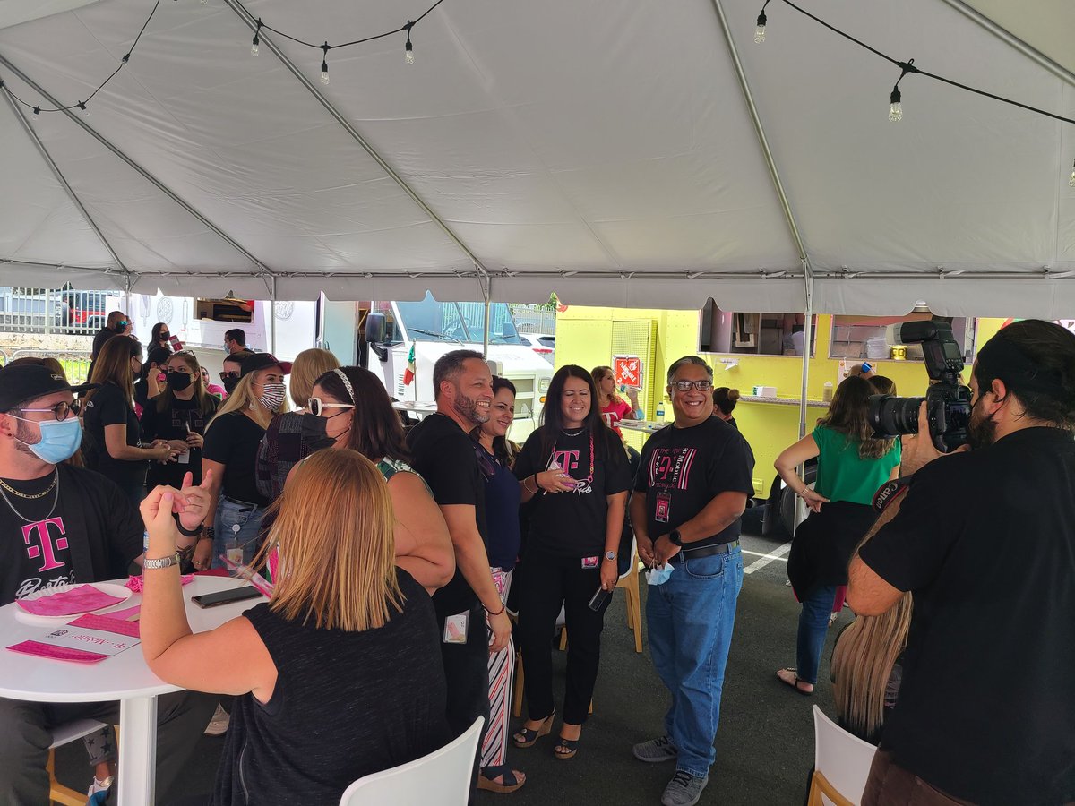 solcorujo's tweet photo. Return to Office #uncarrierlunch #FoodTrucks #Pizza #TacoWednesday #ConnectandCollaborate https://t.co/y4BWgHN3kM