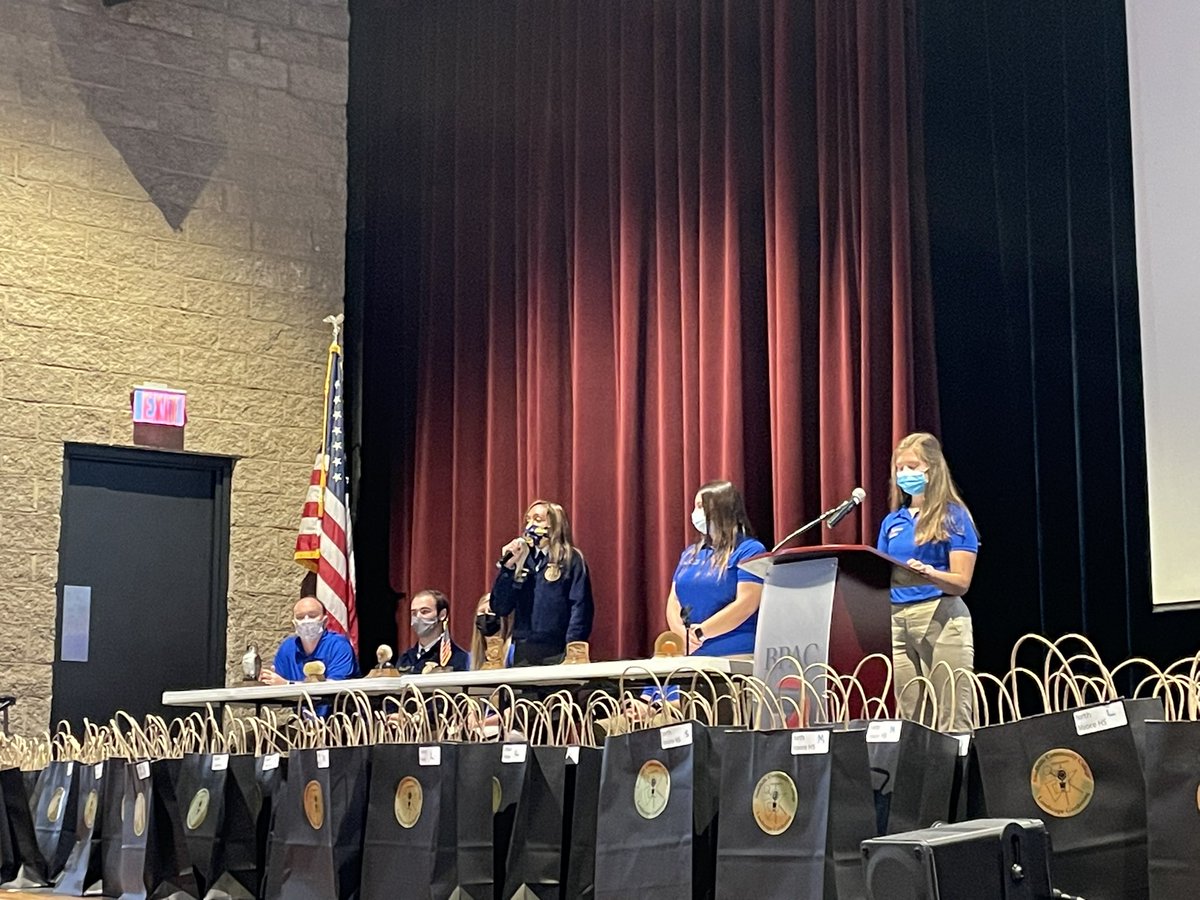 adixonMCS's tweet photo. FFA Southeast Regional Conference hosted by our own North Moore HS FFA @NorthMooreCTE It was wonderful to “see” all 280 faces representing their schools #ctenc #ffa #weRmoorecte #leadthechange @cte_moore https://t.co/1jNZsTTZEN