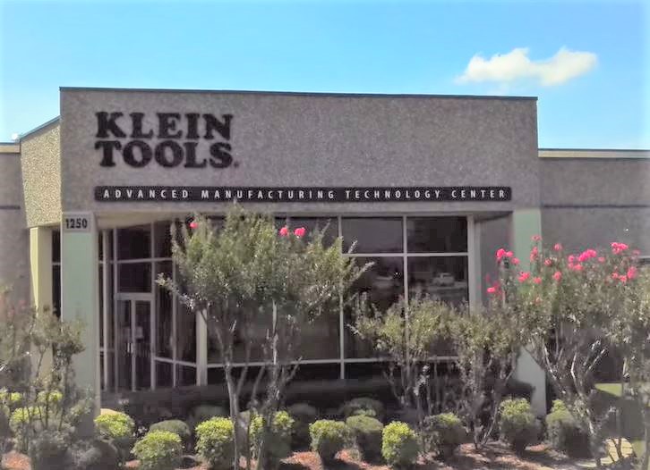 Klein_Tools's tweet photo. Congrats to our winners ChrisMadden and @richsurcalifas! DM me to claim your prize. See how these Diagonal Cutters (D2288RWB) are made with pride in Mansfield, Texas. https://t.co/qayPXpNgXt
#KleinTools @MadeinUSA #AmericanLegacy #SideCutters https://t.co/9S7pZVyRBc