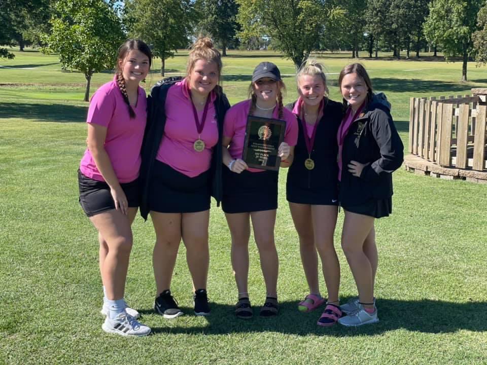 The Strafford tournament was a success! JV came in first as a team and Jalynn, Kendra, Maddie, Mollie, and Katie medaled! Maddie Carr tied for the medalist in JV and Jalynn placed 3rd in Varsity!

Great job Lady Jackets Golf