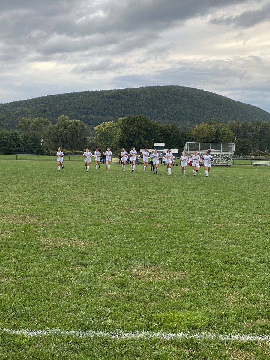 MCSGirlsSoccer's tweet photo. Varsity girls with a 3-0 win over Middleburg! Great game ladies #wereback https://t.co/r8NoWDnvcu