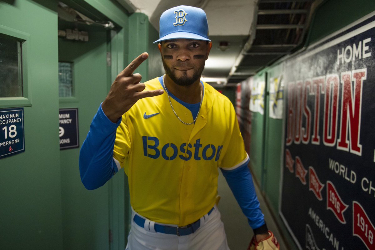 Michael Hurley on X: Baseball: We're run entirely by analytics now.  Everything has been calculated and will be calculated. Red Sox: YELLOW  JERSEYS EVERY DAY BECAUSE THEY MAKE US WIN  /