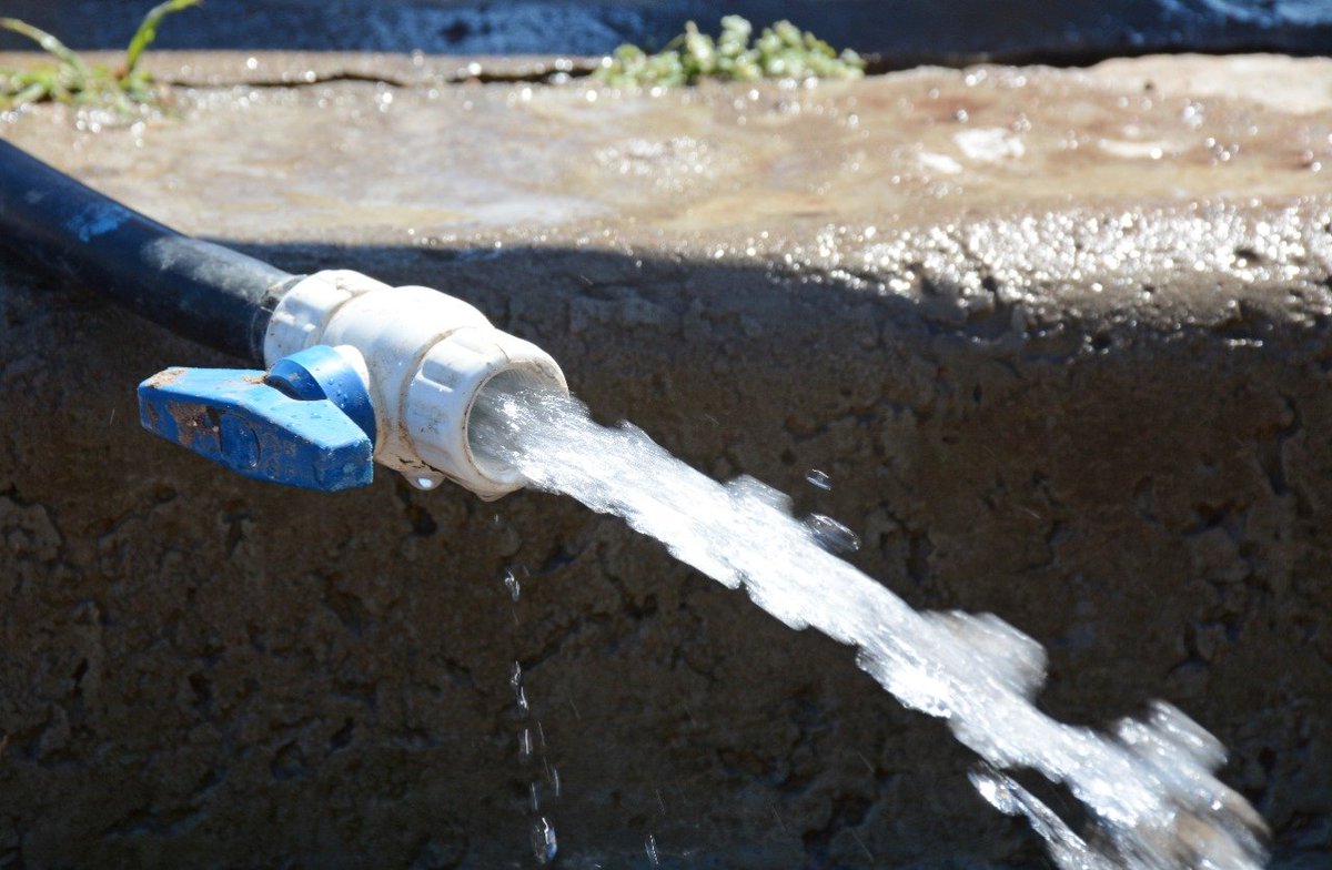 rattofranc's tweet photo. Estamos conectando a la red el nuevo pozo de bombeo del B. Papa Francisco. Más agua para los barrios Prado, Los Naranjos y Papa Francisco. Esto va a solucionar problemas de presión en épocas de alta demanda. Hagamosun uso racional del recurso.
#CuidemosElAgua 💧💧💧
@Enohsa https://t.co/Lazp61pIL3
