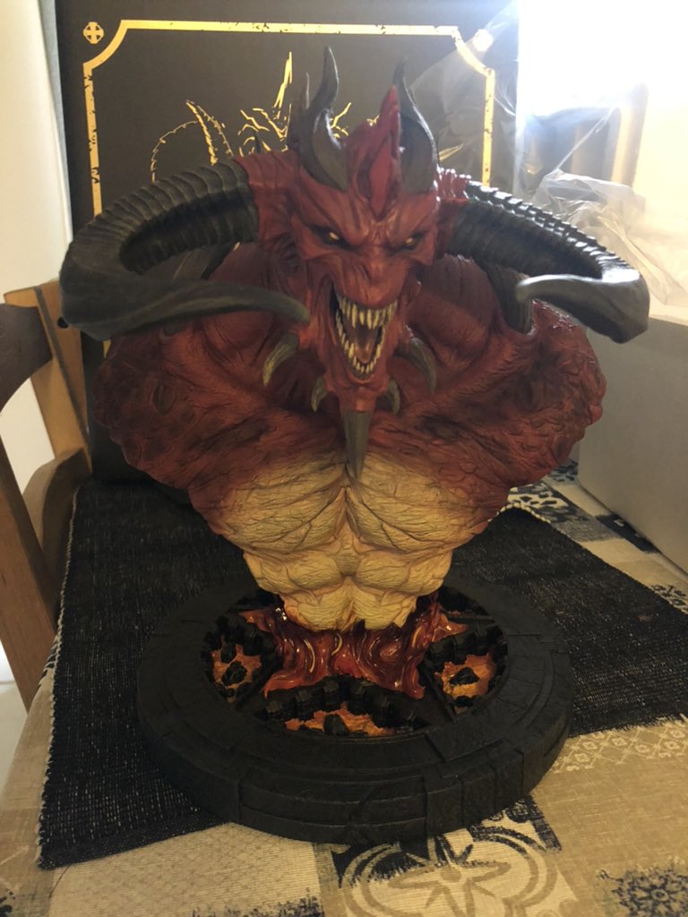 Krapete's tweet photo. @Diablo @Xbox The bust of The Lord 😈 https://t.co/sOurpbdFZ3