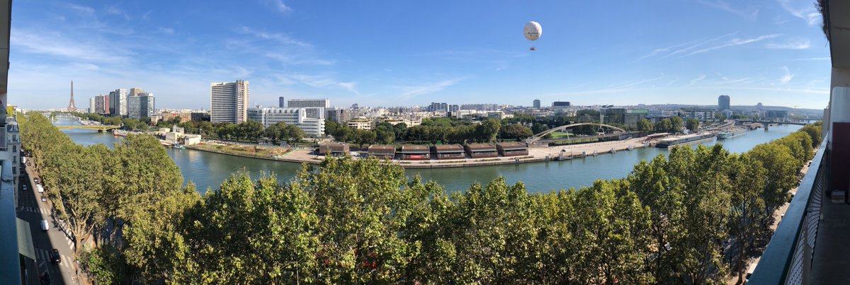 Testing how well Twitter handles a 10605x3562 picture.