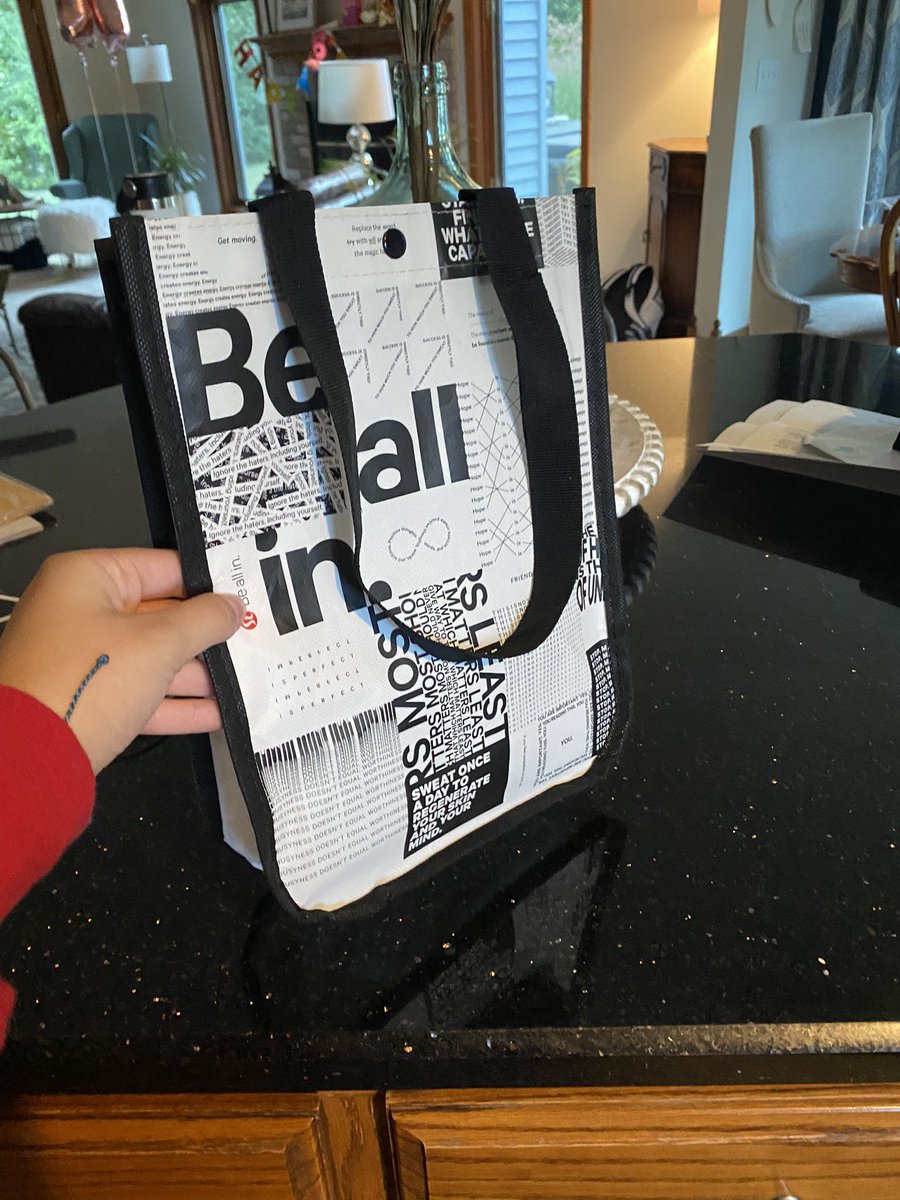 Using a reusable lunch box everyday means that fewer plastic bags need to be manufactured and therefore, helps reduce plastic pollution and carbon dioxide emissions! 🥰 #apesintro <a href="/franklinlorax/">APES Project Lorax</a>