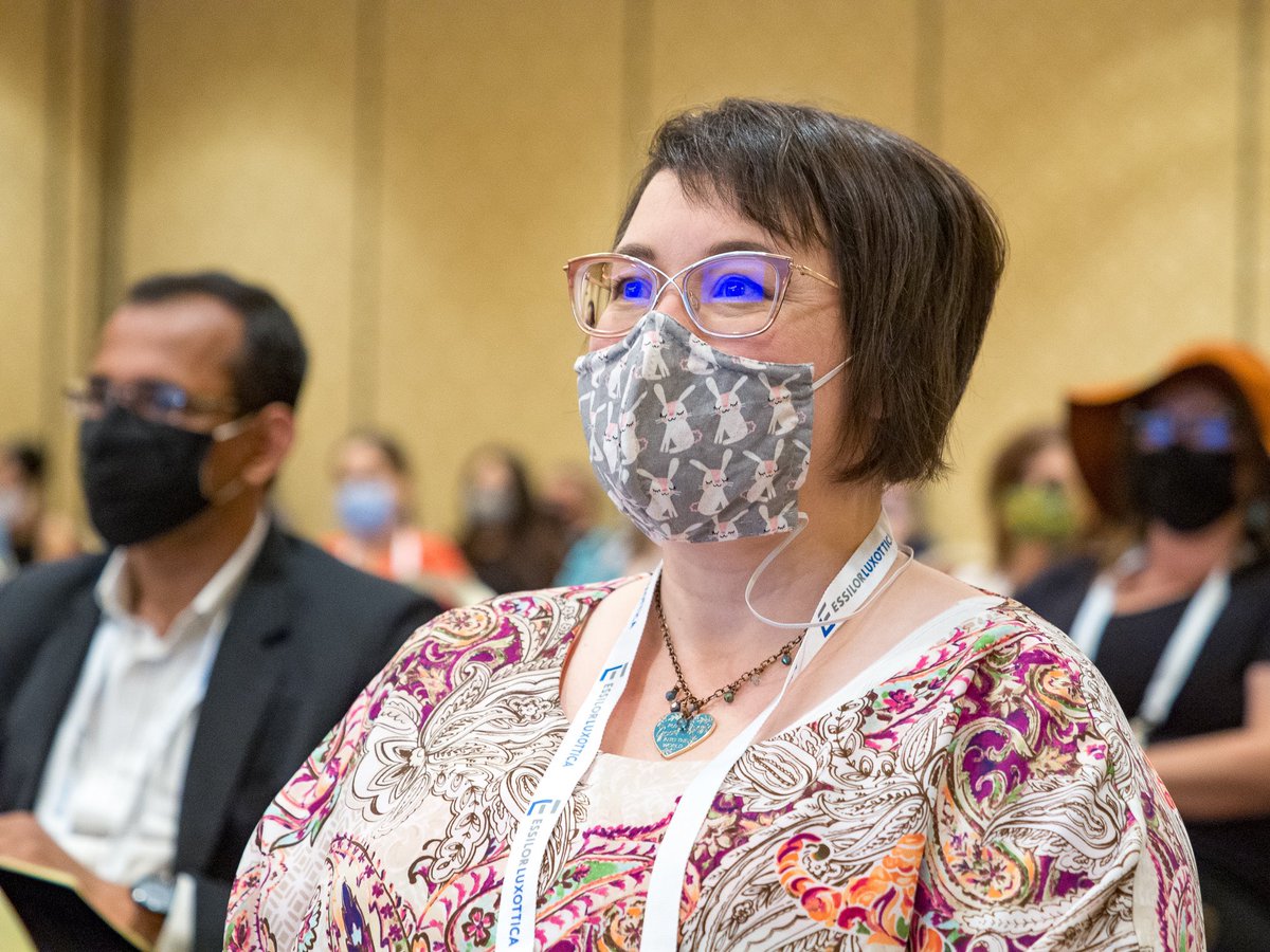VisionExpo's tweet photo. We’re so glad to be back learning, networking, &amp; collaborating together safely in person! From the illuminating Global Contact Lens Forum sessions to the showdown at Battle at the Sands and all the education sessions in between, we had a great first day at #VisionExpo West 2021. https://t.co/ZD8x2oYLE4