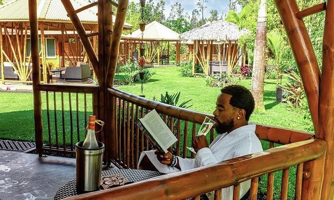 Looking for a unique hotel on the Big Island, #Hawaii? Volcano Eco Retreat by <a href="/heartcorehotels/">Heart Core ♡ Hotels Full Of Heart</a> is the perfect combination of luxury, serenity, sustainability and beauty! 🥂 #EcoHotel #KindIsTheNewCool #SustainableTravel #LuxuryHotels #CareWhereYouStay #HotelsFullOfHeart