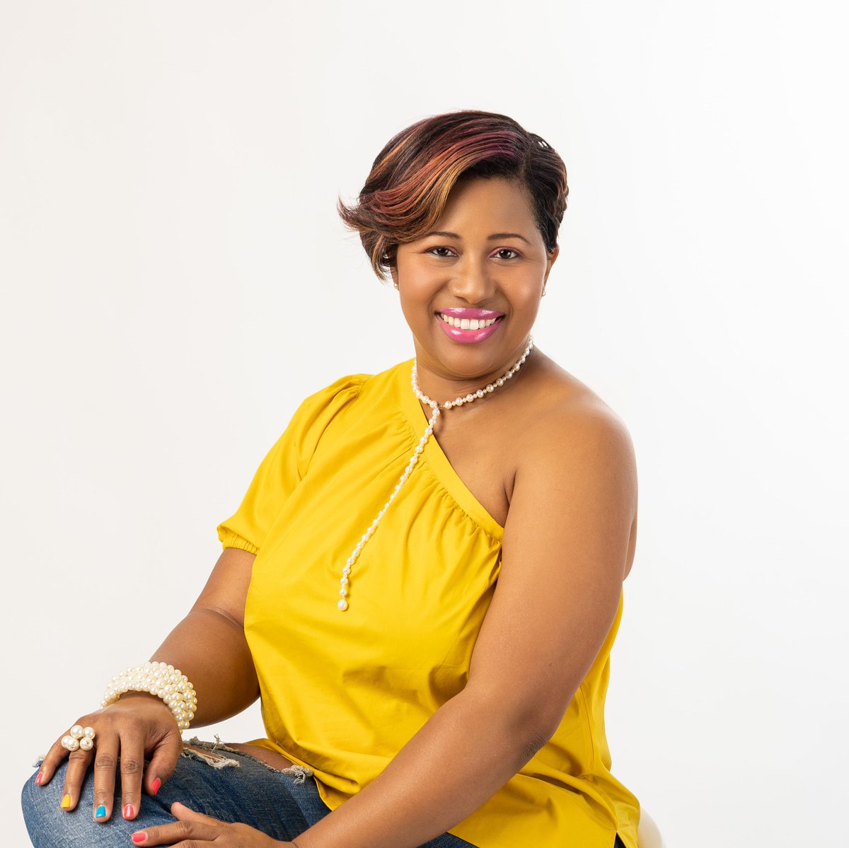 iamastranique's tweet photo. #GrownAndSexy
#DiamondsAndPearls
#BirthdayPhoto https://t.co/S3Ke5ygPEo