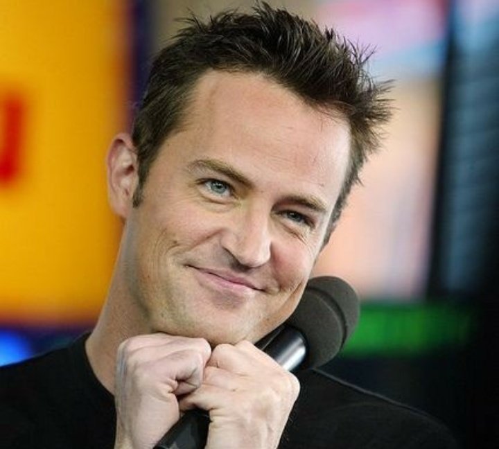 turkeygeller's tweet photo. ⓘ this user is in love with Matthew Perry https://t.co/864rvlJdWX
