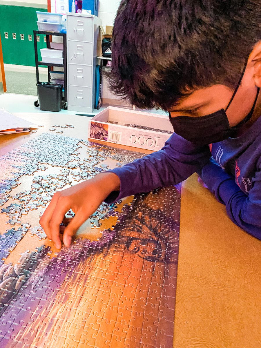 finnegan54321's tweet photo. Thank you, Ms. Griffin, for providing opportunities for ALL students to SHINE and show their exceptionally unique strengths! #AccessForAll #lcps22 #1000piecescompleted @MsGriffin18 @SterlingMiddle1 https://t.co/c1pxg2KlcE