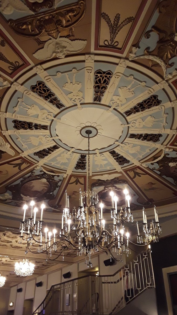 hartsfelder's tweet photo. Great to be back  at the best South Florida venue with a whole new look.  She looks FABULOUS Congrats @ParkerPlayhouse  on becoming THE Parker ! https://t.co/fbshTjtSv2