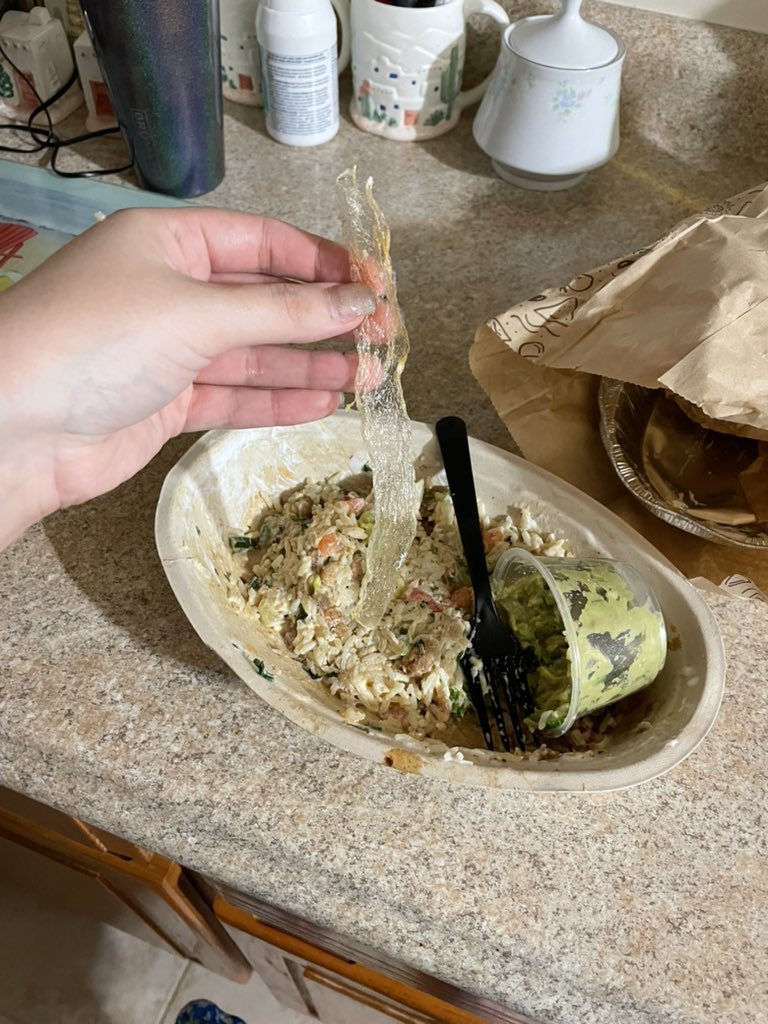 StarGirlLexi's tweet image. @ChipotleTweets I got a little more than I bargained for in my bowl tonight... #plastic
