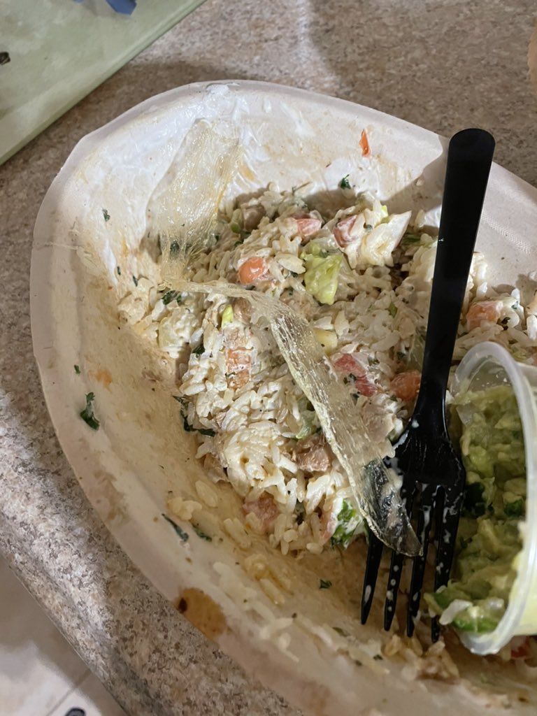 StarGirlLexi's tweet image. @ChipotleTweets I got a little more than I bargained for in my bowl tonight... #plastic