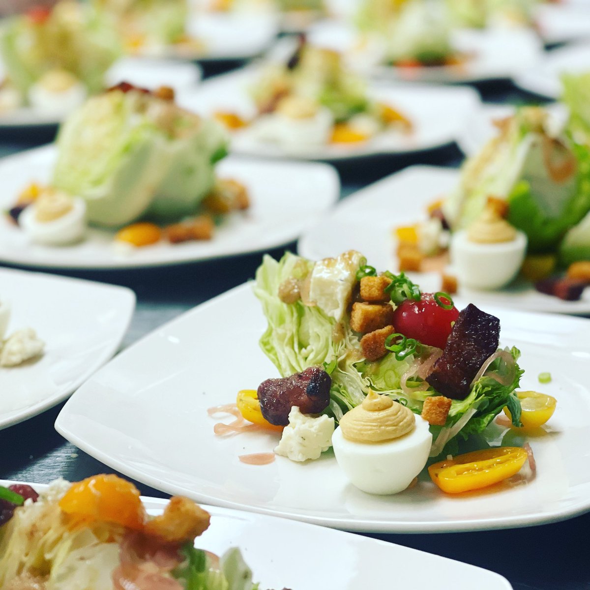 Private VIP POP UP Dinners all week!
Southern Wedge Salad to Start.
Iceberg, Bacon Lardons, Deviled Egg, Cornbread Croutons, Pickled Shallots, Blue Cheese, Heirloom Tomatoes, Vidalia Onion Vinaigrette 
#deviledeggs #baconlovers #popup #popupdinner #popupchef #golfchef  #foodie