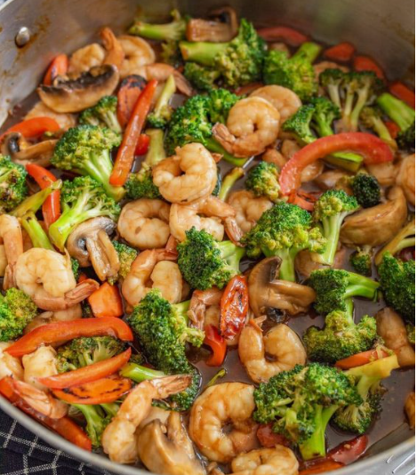 Shrimp Stir Fry 🦐 #shrimp #shrimprecipe #strifry #salmonlover #seafoodrestaurant #shrimptempura #seafoodlover #lobsterlover #lobsterroll #seafooddiet #fishtacos #garlicshrimp #shrimpfriedrice #seafoodboil #recipeshare #recipeidea #newrecipe #halibut