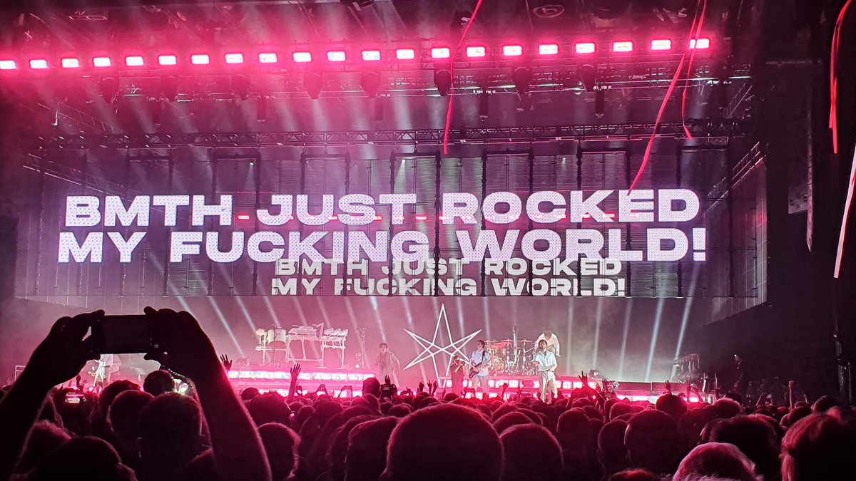 Evanlh2's tweet photo. @olobersyko @bmthofficial absolutely incredible night https://t.co/NXgVsoZGyG