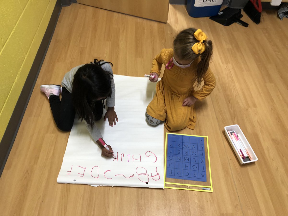 FeudoMrs's tweet photo. Kinder Fun @shannen_hwdsb 🥰❤️😊 https://t.co/gfBxPgLn6P