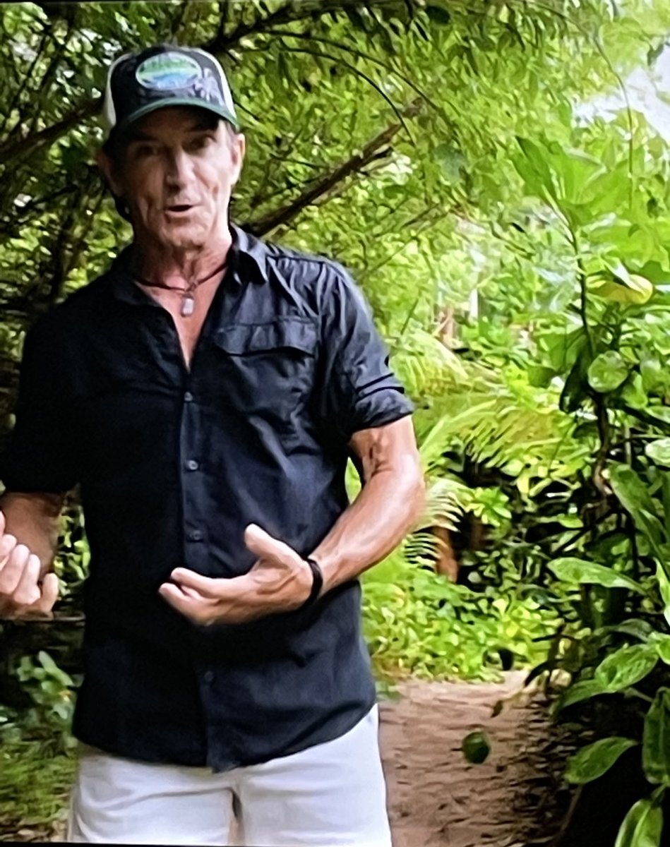 hayden6_davis's tweet photo. Why is Jeff talking to me so causally…. #Survivor2021 #Survivor #Survivor41 https://t.co/sHLAKlDIGP