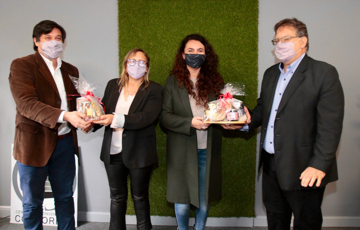 Estuvimos en Concordia, #EntreRíos, con el intendente <a href="/FrancoliniAlfre/">Alfredo Francolini</a>, su equipo de Gobierno, y la ministra de @MinSocialER, Marisa Paira. Firmamos una carta de intención para el fortalecimiento del programa AccionAr Infancia entre el <a href="/CNCPS_oficial/">Políticas Sociales</a> y la municipalidad.