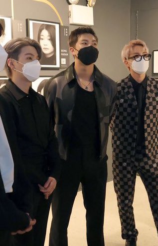 raplineweb's tweet image. IM NOT BREATHING