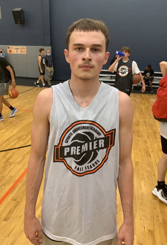 FallPremier's tweet photo. 2022 Brady Taylor (@BradenTaylor03) led Team BIG East with 20pts in loss.

Cole Hansen (@ColeHansenHoops) &amp; Clay Krantz (@clay_krantz) added 14pts &amp; 13pts. 

#BePremier https://t.co/FYtP1tuZBd