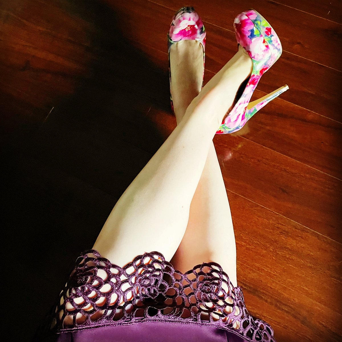 For the #firstdayoffall I broke out this beautiful eggplant dress with rose lace detail and these bright @guess #flowershoes as #springtime starts to fade. #guessshoes #roseshoes #shoelove365 #shoes #shoelove #shoelover #heellove #heellover #highheels #heels #heelsofcourse