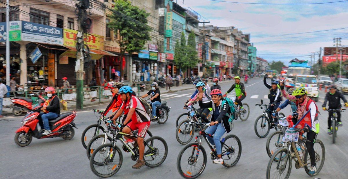 DhakalSaurav's tweet photo. नेपाल साइकल उत्सव टाेली पाेखरा बाट बाग्लुङ पुग्ने । #Nepal #CycleFestival  #nosingleuseplastic
#SaveChure #OneStepGreener #namestewifi  
१२ दिन पछि यसाे खाेजतलास गरेकाे त कुनै मिडियामा समाचार छैन र छ  ? @tweetsudhan सर यसाे भनदिन पर्याे साेधेर लेख्ने कसैलाइ । https://t.co/5Ipm1V8Cos