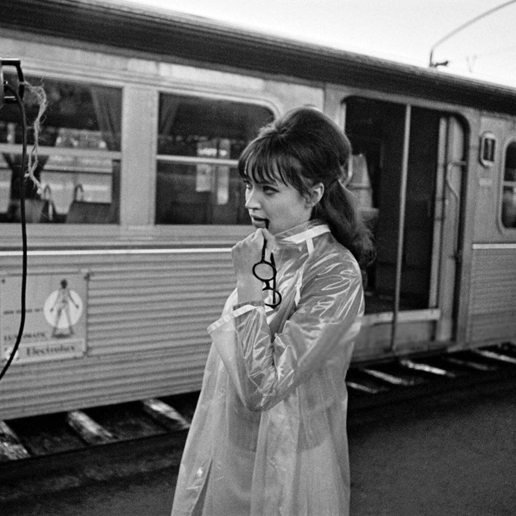 9/22 Happy Birthday 
Anna Karina 