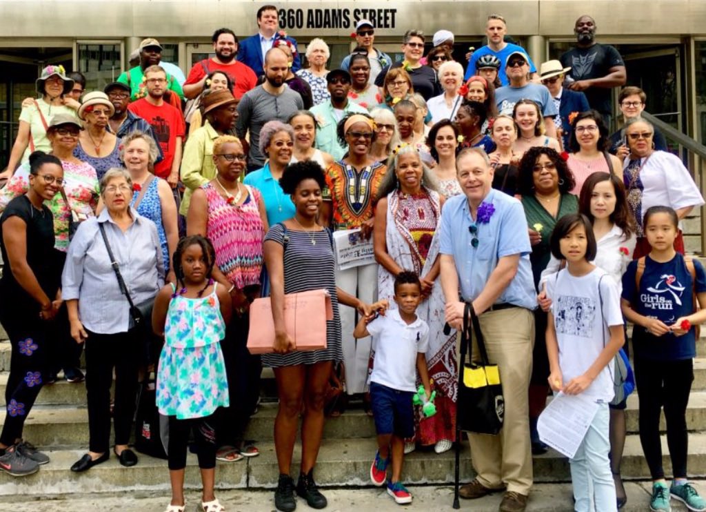 MTOPP4BK's tweet image. WE MADE HISTORY!!! The monster is terminated! For the first time in NYC history, a project certified by @NYCPlanning has been voted down! Due to actions of Activists!  People United! Enjoy #FlowerPower #FLAC class photo - court date August 2, 2019 - one of many! 360 Adams st ❤️