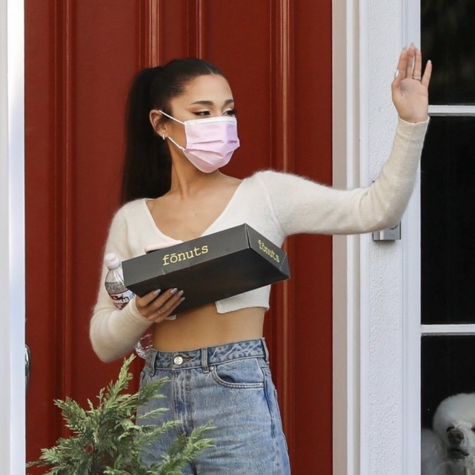 excusemeilu's tweet image. the fōnuts fans gc as fōnuts; a thread

aka, my closest mutuals as fōnuts donuts