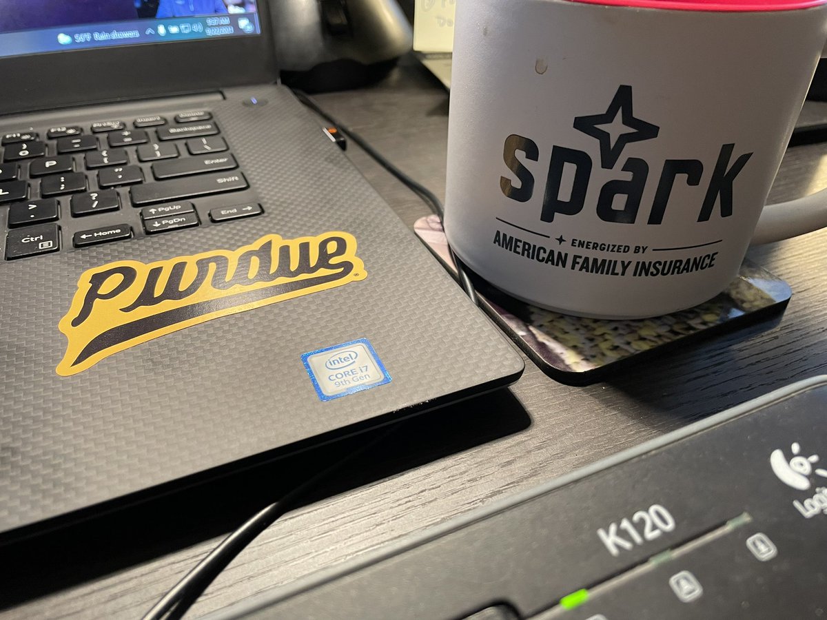 thestatsnerd's tweet image. Glooming morning to welcome the first official day of fall but nothing some warm coffee couldn’t fix!  @amfam @LifeAtPurdue