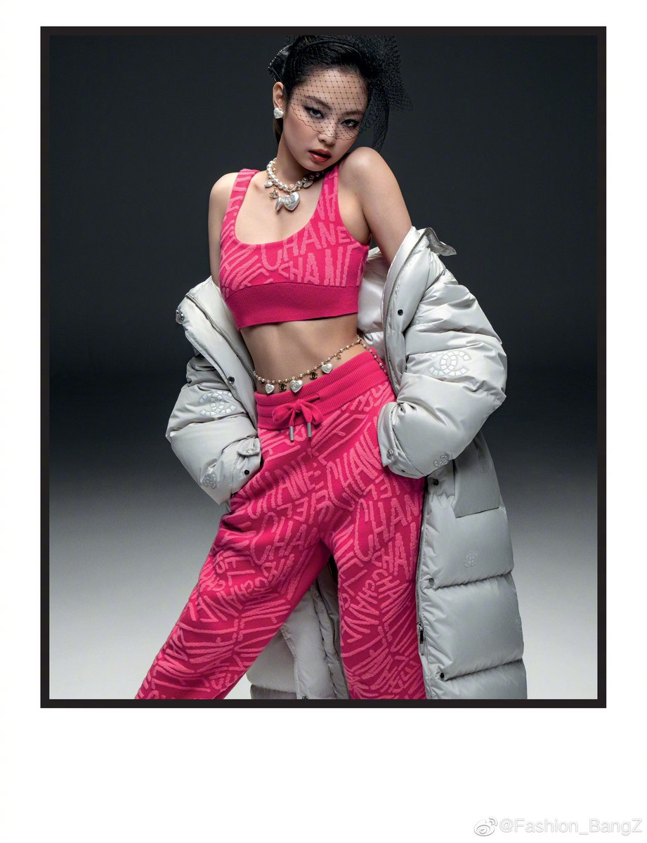 📌Jennie será imagen para la nueva campaña global de Chanel llamada Coco Neige. Según la fuente, se lanzará oficialmente el 28 de setiembre en el sitio web de la marca.

▶️m.weibo.cn/detail/4684516…

Cr. Jenniekimbrasil, Newsjennie
블랙핑크 제니 #제니 #블랙핑크 <a href="/BLACKPINK/">BLACKPINKOFFICIAL</a> #JENNIE