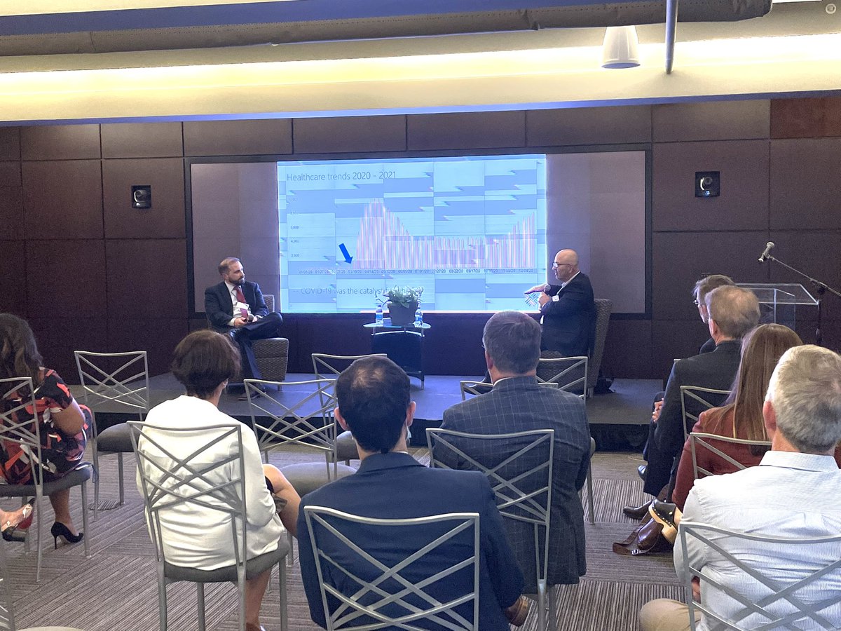 Fantastic reception this evening hosted by @connectedmed and @iPrecisionMed with Robert Bart, MD, CMIO of @UPMC and @philempey discussing #PGx and preparedness of #healthsystems to capture and maximize #genomicdata. #precisionmedicine