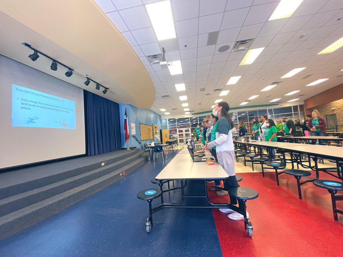 RamirzMichelle's tweet image. Thank you @MrU_IISD and @kj_ELAR for stopping by and giving us a deeper understanding of TODAY and DOL! @stipesstallions @IrvingISD @iInstructIrving #WeRiseIrvingISD