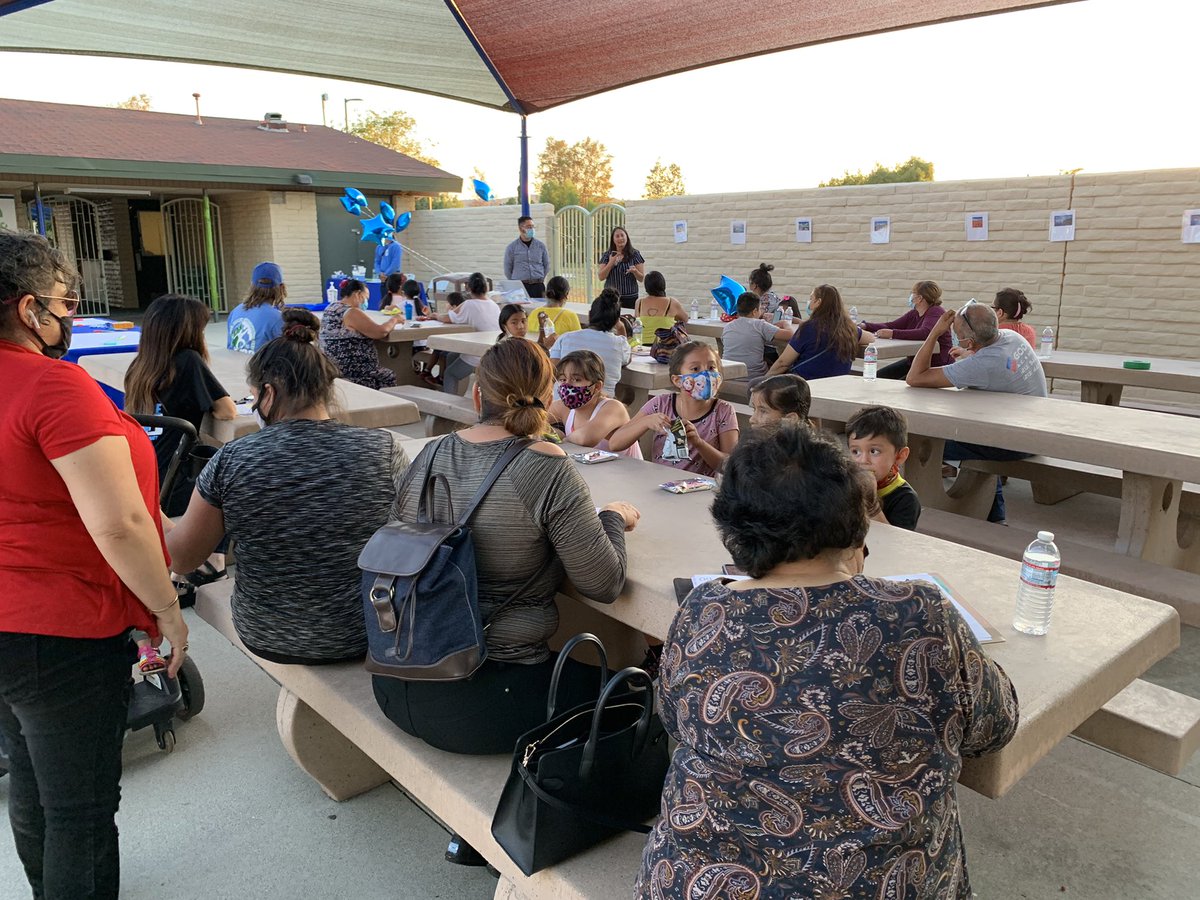 WestHeidemarie's tweet photo. Supporting the community. San Gabriel Valley Conservation Corps meeting at Sunshine Park. Planning free field trips for families. #equitygrant #wearerusd @rusdkids @_JulieMitchell_ @RorimerRoyals @RowlandSchools https://t.co/SSIi2AgydM