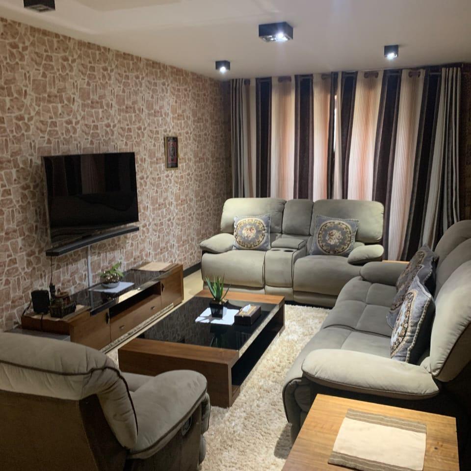 Property2Genius's tweet photo. 3 BEDROOM FLAT AND APARTMENT FOR SALE IN RIVERSIDE 
Contact the seller on https://t.co/bSQ2FQZguo
Omanyala #JKLive Waiguru Nairobi #madeinkenya https://t.co/RqQKcOUnig