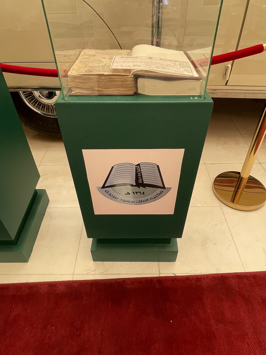 kslib444's tweet photo. استعدادات #مكتبة_الملك_سعود_ببريدة للمشاركة بالمعرض الوطني الفوتوغرافي #اليوم_الوطني٩١ بالتعاون مع جمعية العقيلات للموروث الشعبي 
#هي_لنا_دار https://t.co/n38NmplqOx