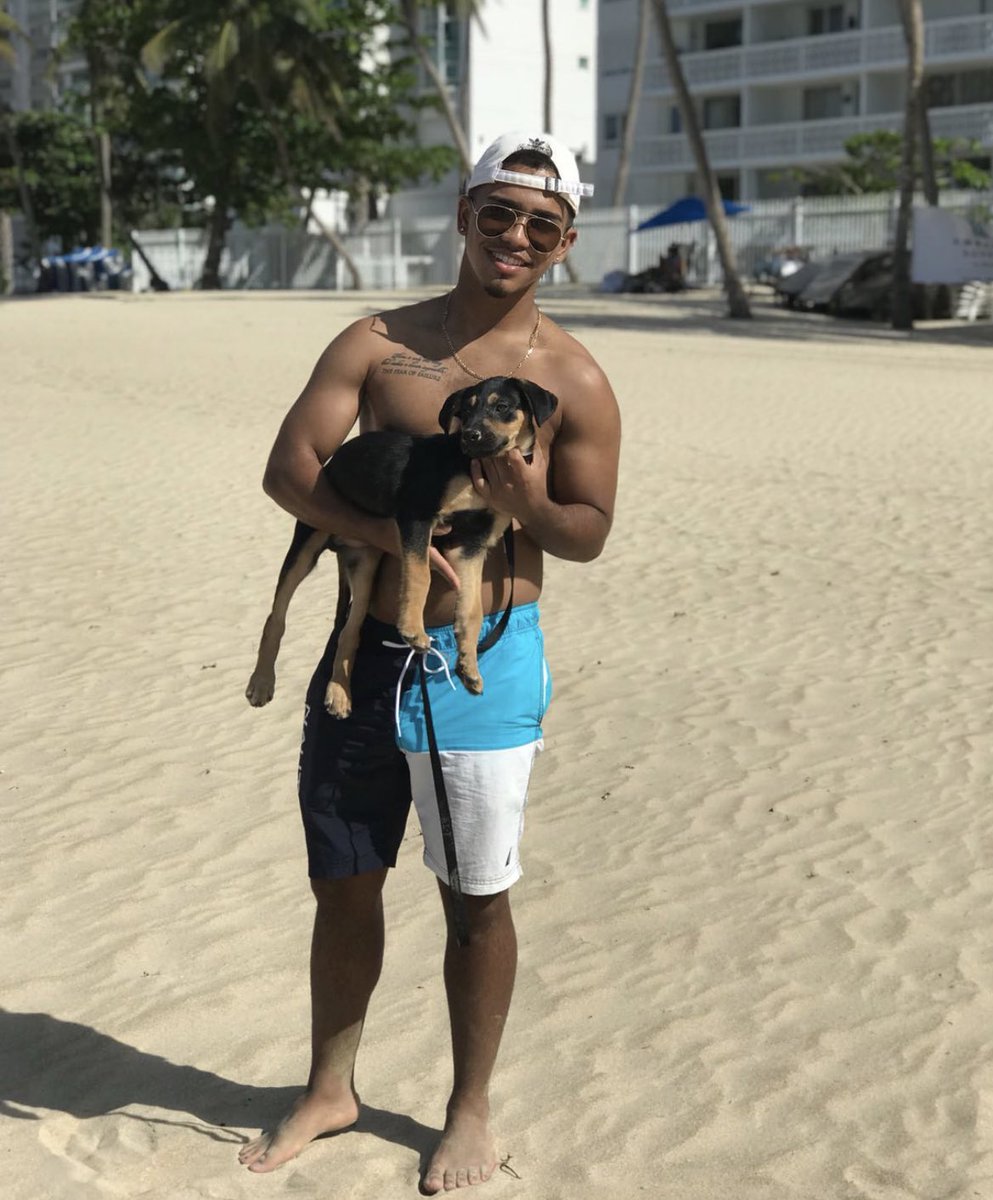 Día de playa con el boss 💕 🐶